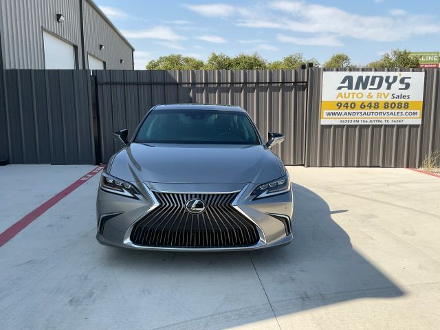 2019 LEXUS ES