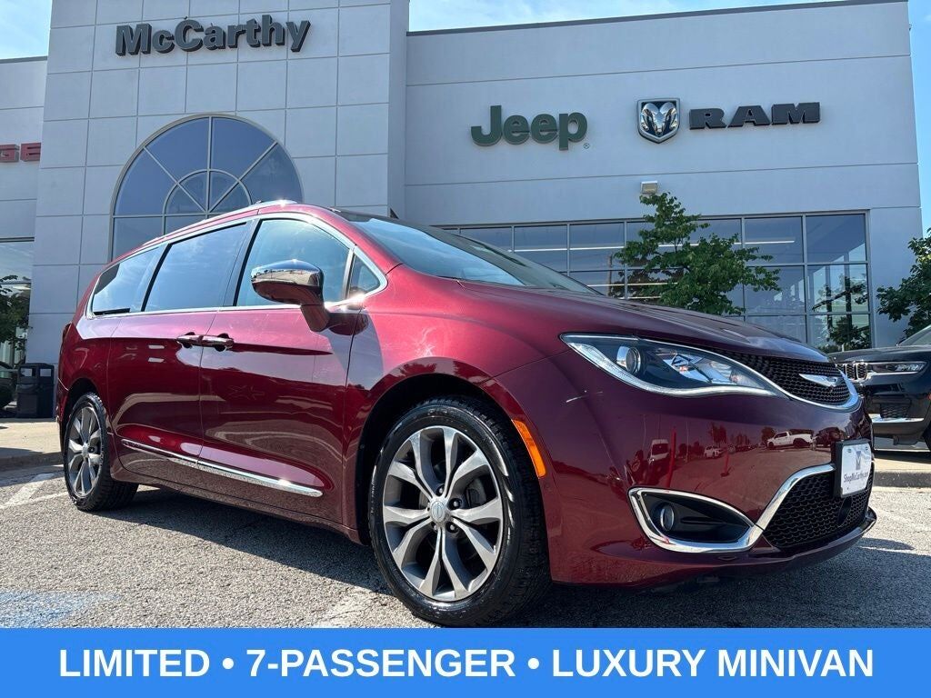 2017 CHRYSLER Pacifica
