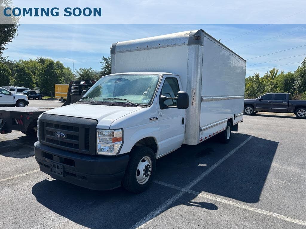 2022 FORD E-350