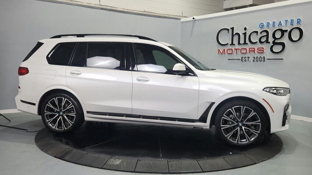 2021 BMW X7