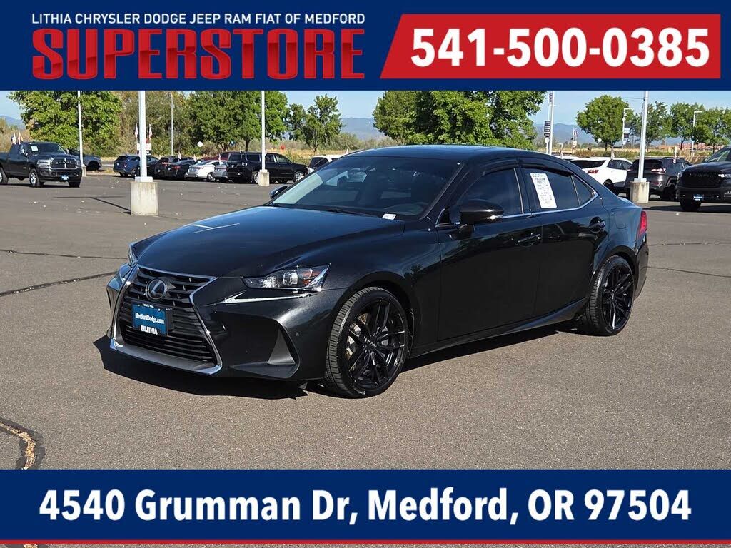 2017 LEXUS IS