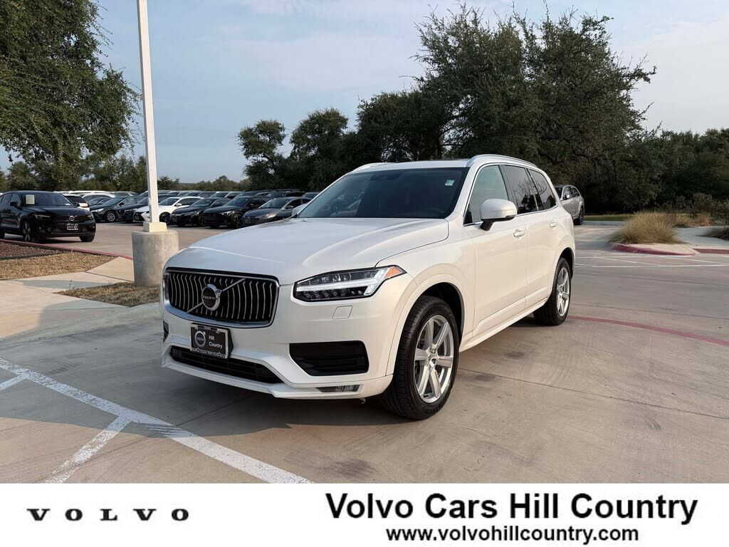 2022 VOLVO XC90