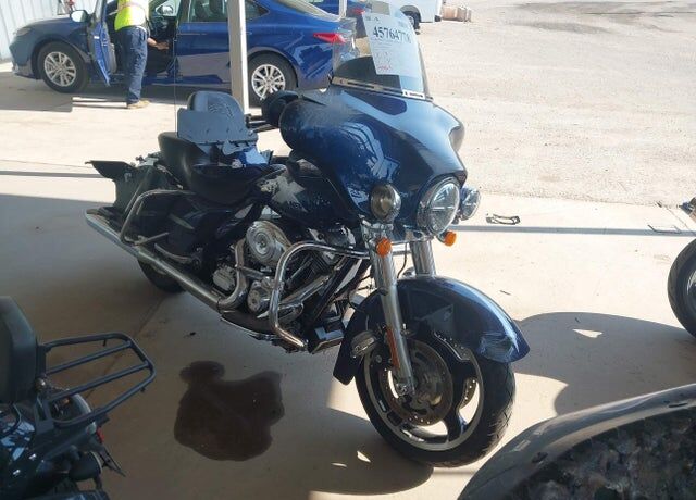 2012 HARLEY DAVIDSON Street Glide 103