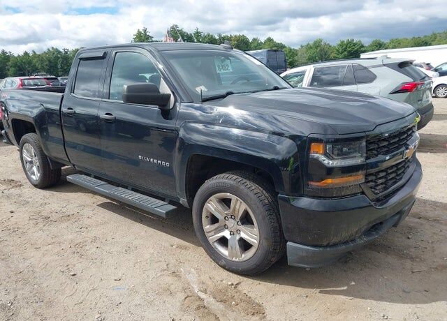2018 CHEVROLET Silverado