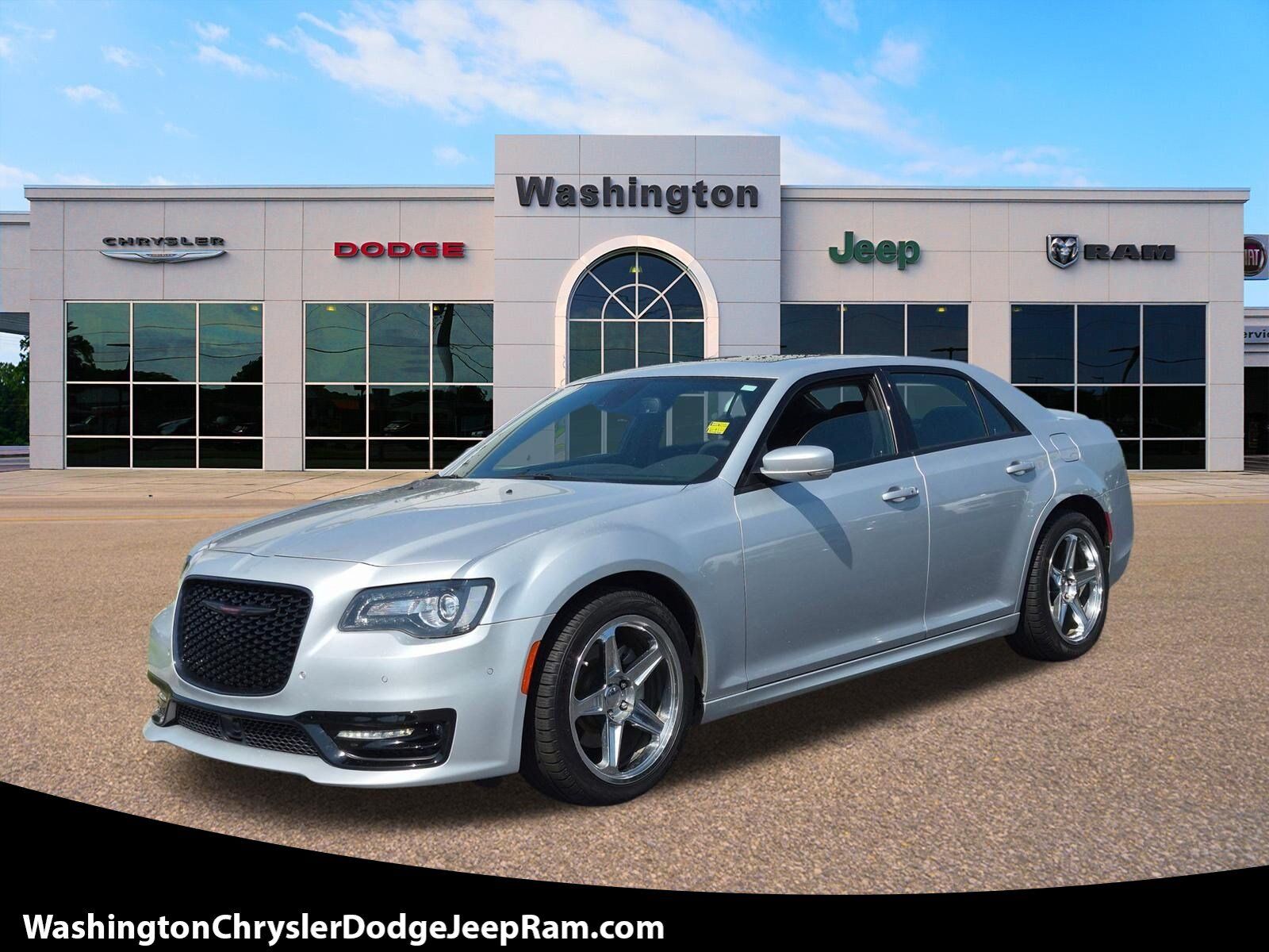 2023 CHRYSLER 300