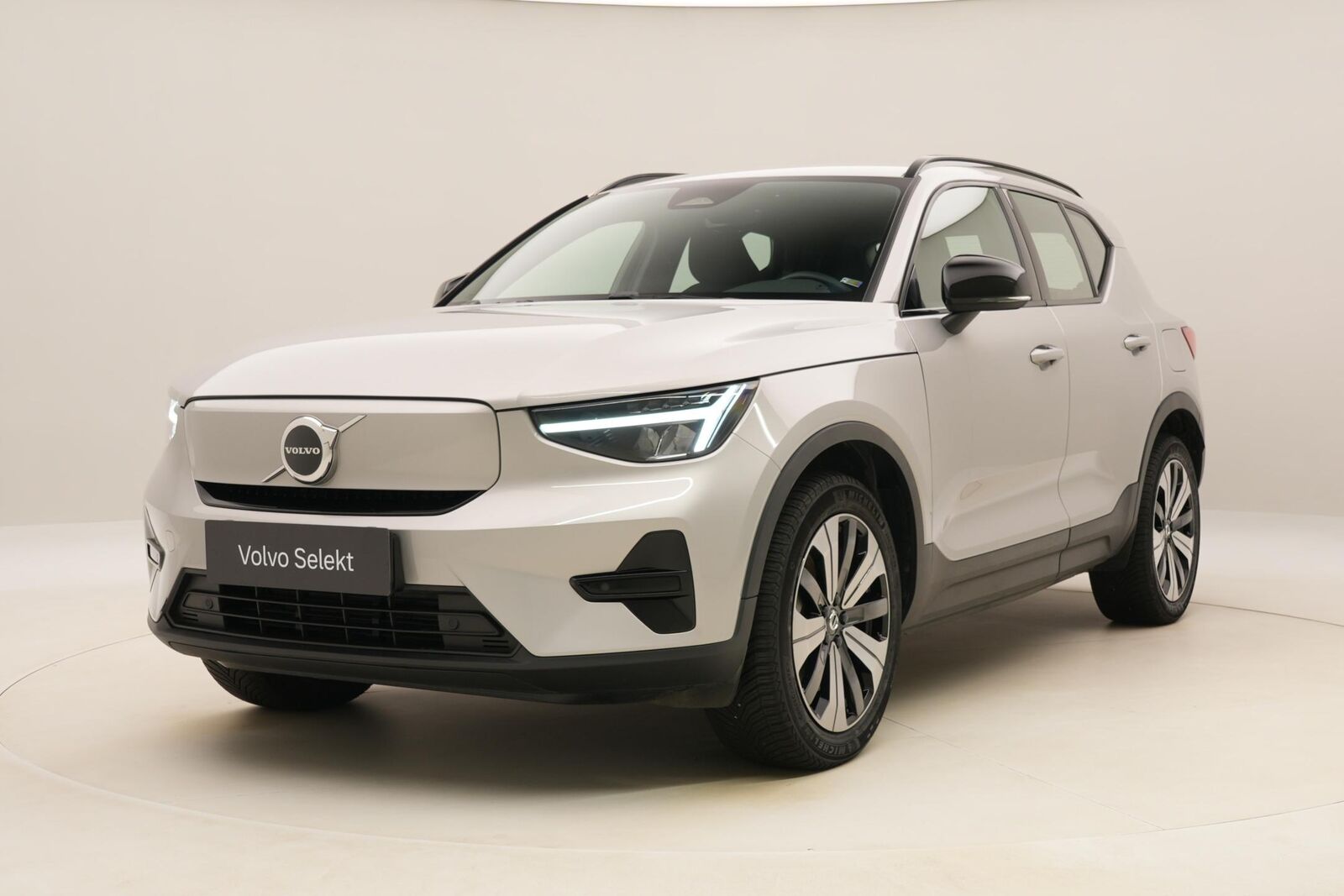 2023 VOLVO S60