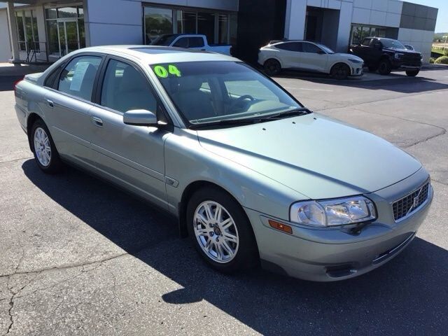2004 VOLVO S80