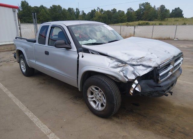 2004 DODGE Dakota