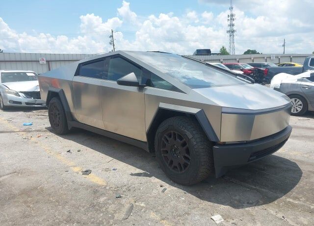 2024 TESLA Cybertruck
