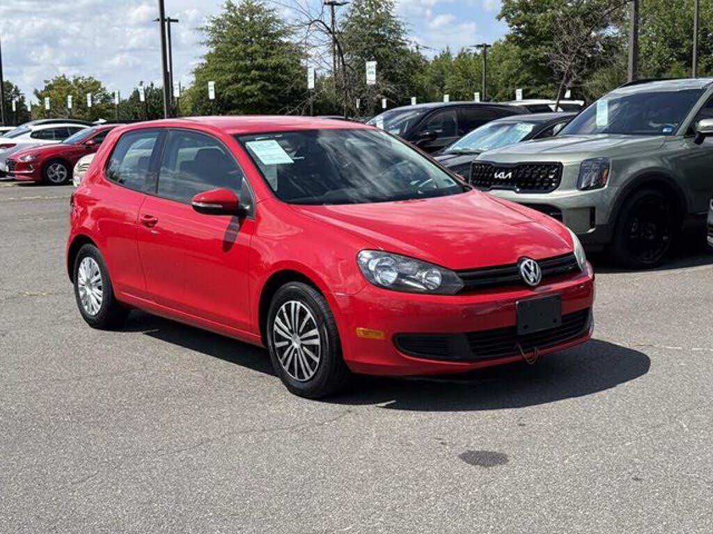2011 VOLKSWAGEN Golf