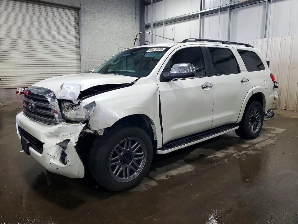 2014 TOYOTA Sequoia