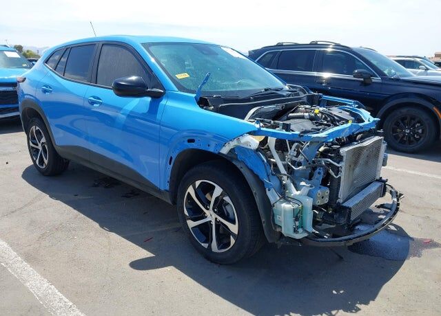 2024 CHEVROLET Trax