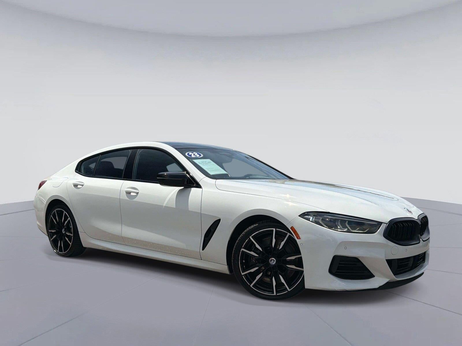 2023 BMW M8