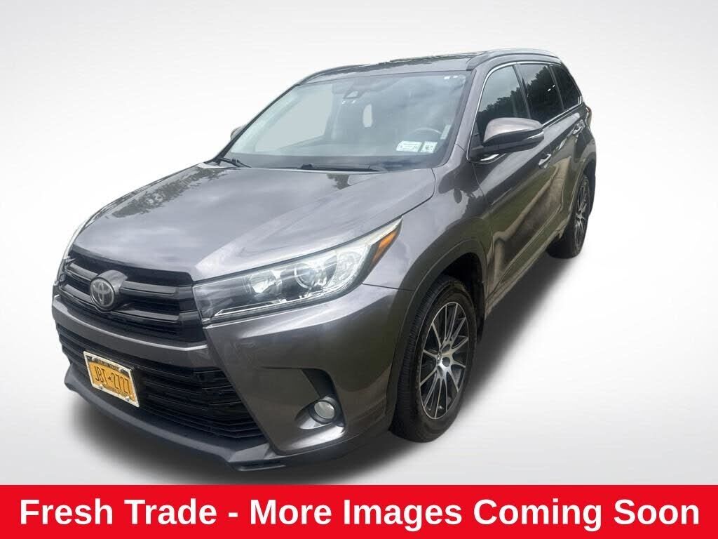 2017 TOYOTA Highlander