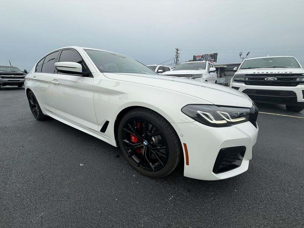 2022 BMW M5