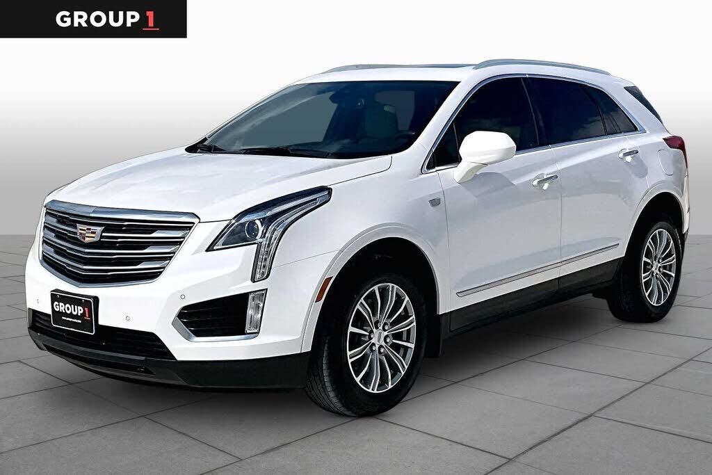 2017 CADILLAC XT5