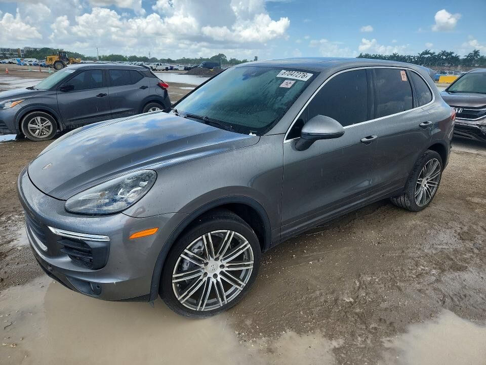 2016 PORSCHE Cayenne