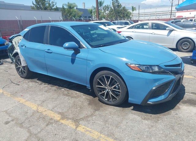 2024 TOYOTA Camry
