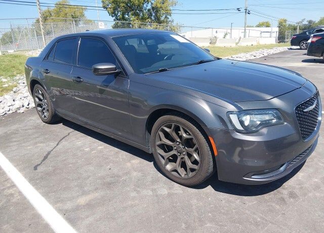 2018 CHRYSLER 300