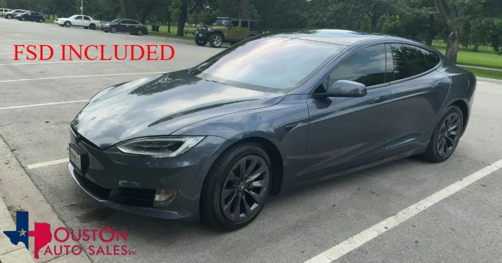 2020 TESLA Model S