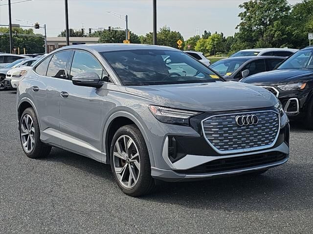 2023 AUDI Q4