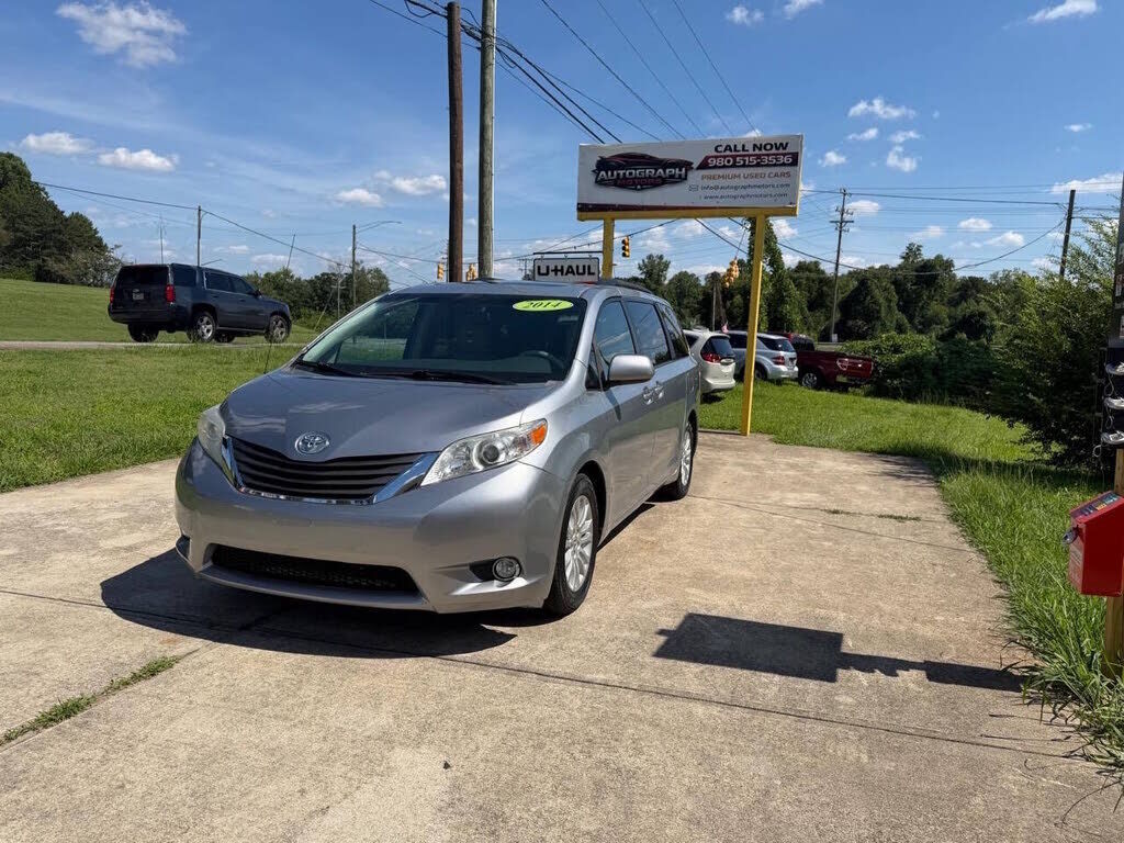 2014 TOYOTA Sienna