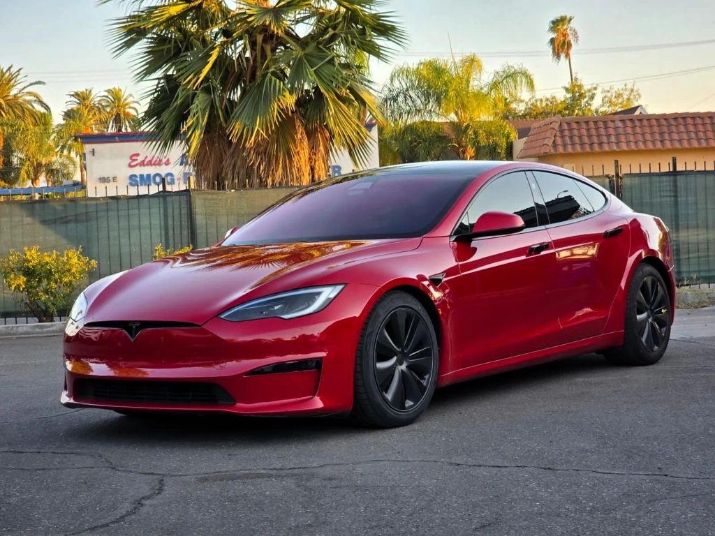 2022 TESLA Model S