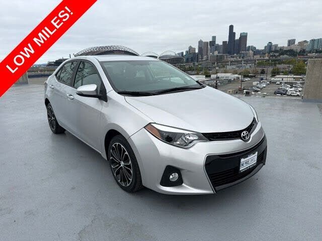 2016 TOYOTA Corolla