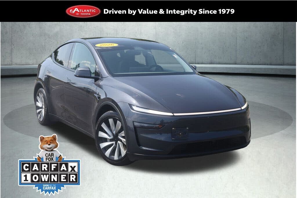 2026 TESLA Model Y