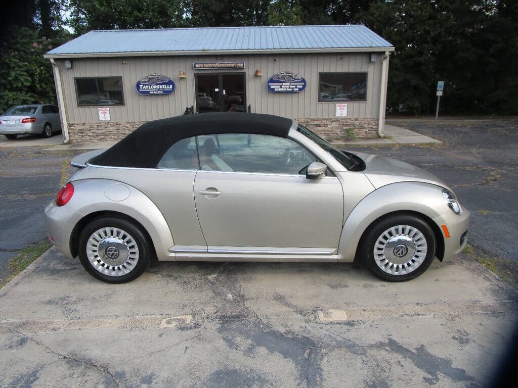 2015 VOLKSWAGEN Beetle