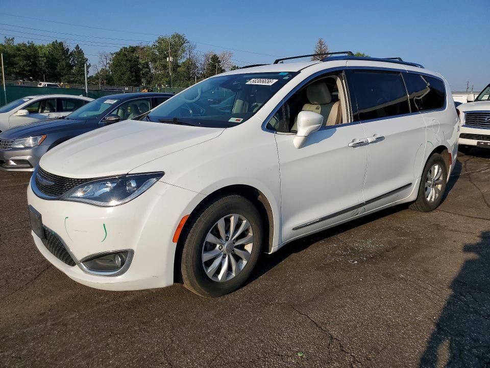 2019 CHRYSLER Pacifica