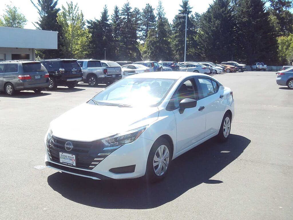2025 NISSAN Versa