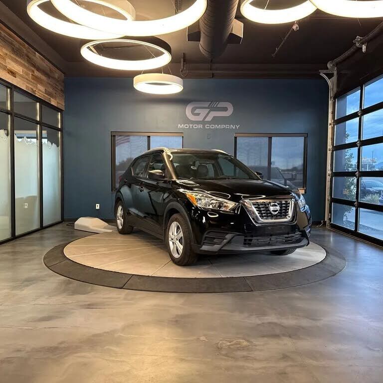 2019 NISSAN Kicks