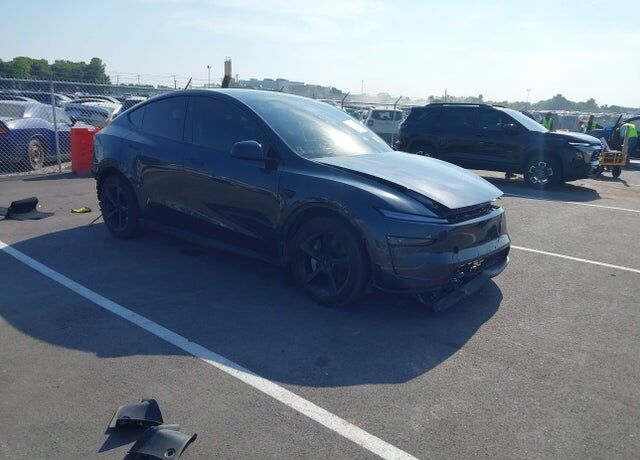 2026 TESLA Model Y