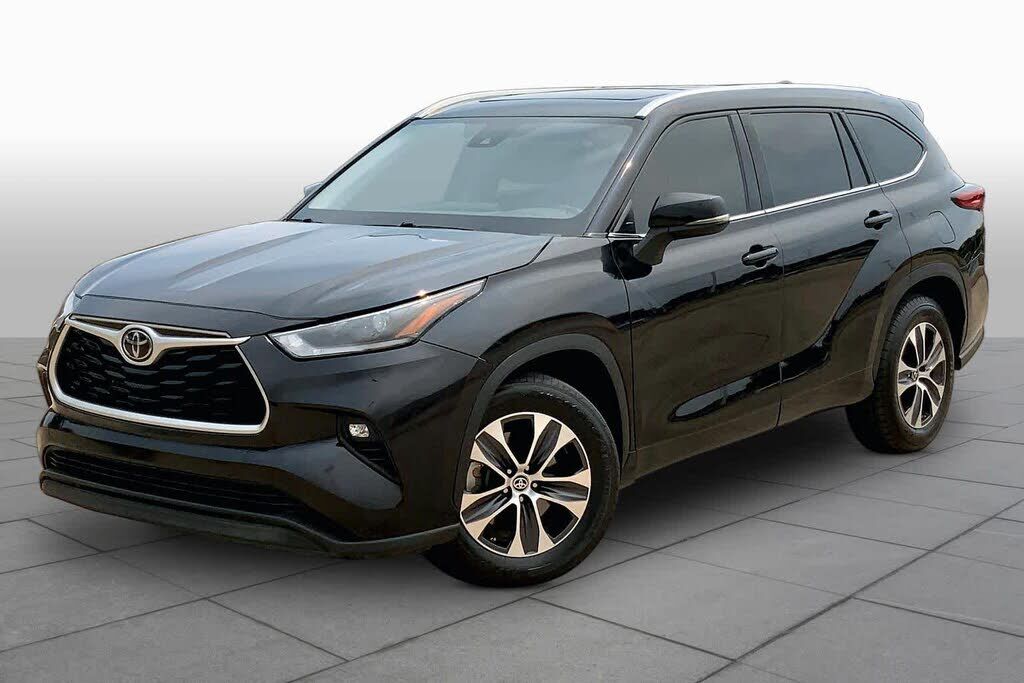 2021 TOYOTA Highlander