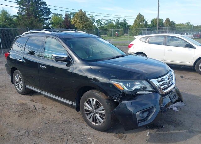 2018 NISSAN Pathfinder