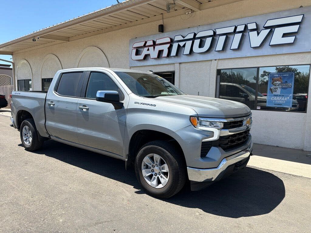 2025 CHEVROLET Silverado