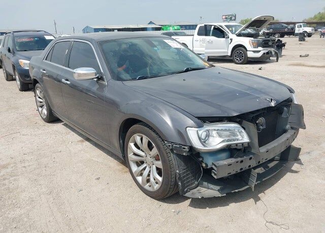 2017 CHRYSLER 300