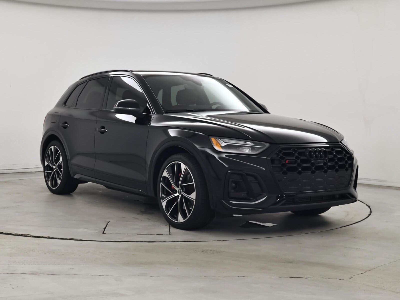 2023 Audi SQ5