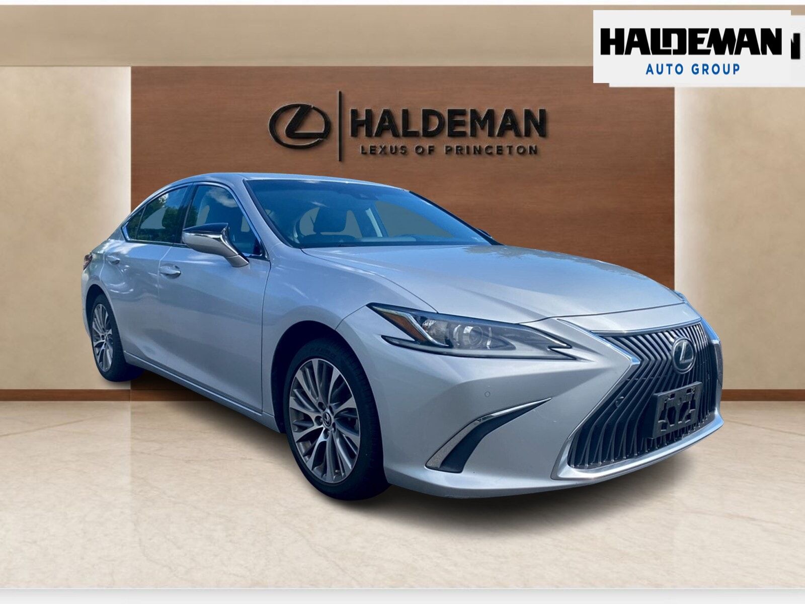 2020 LEXUS ES