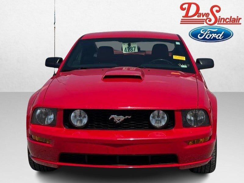2005 FORD Mustang