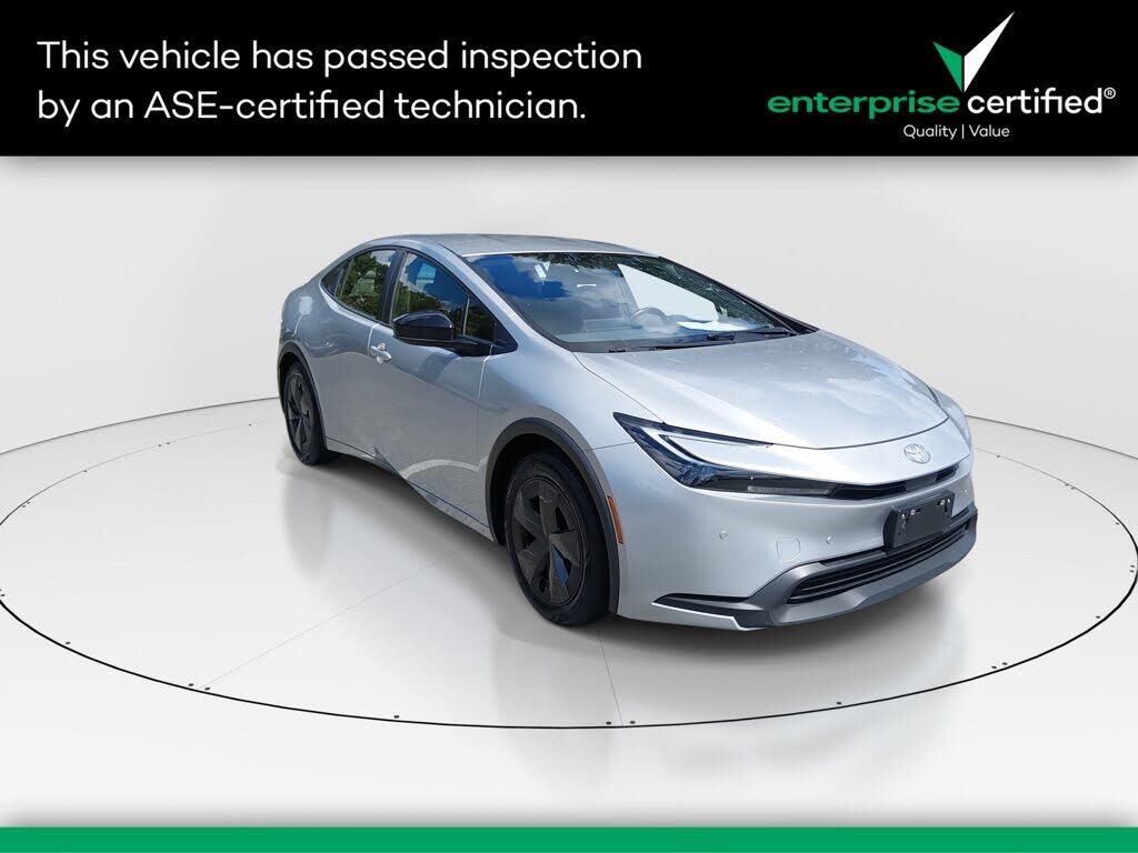 2024 TOYOTA PRIUS