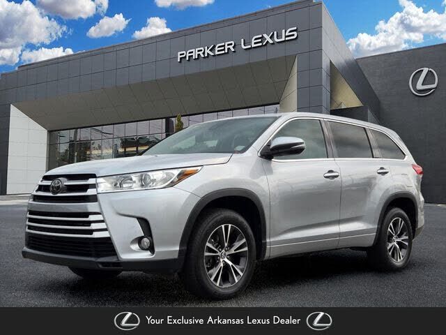 2017 TOYOTA Highlander