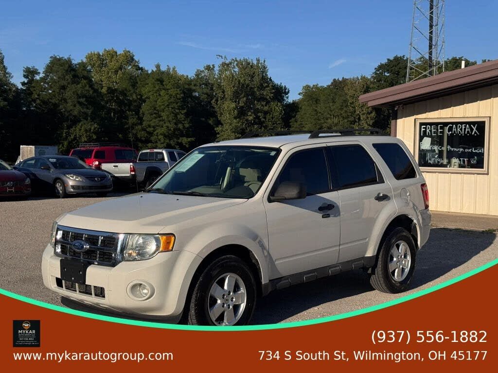 2011 FORD Escape