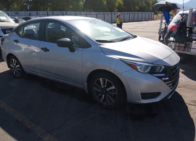 2024 NISSAN Versa