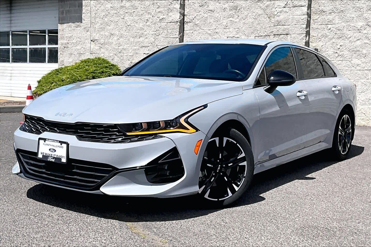 2023 KIA K5