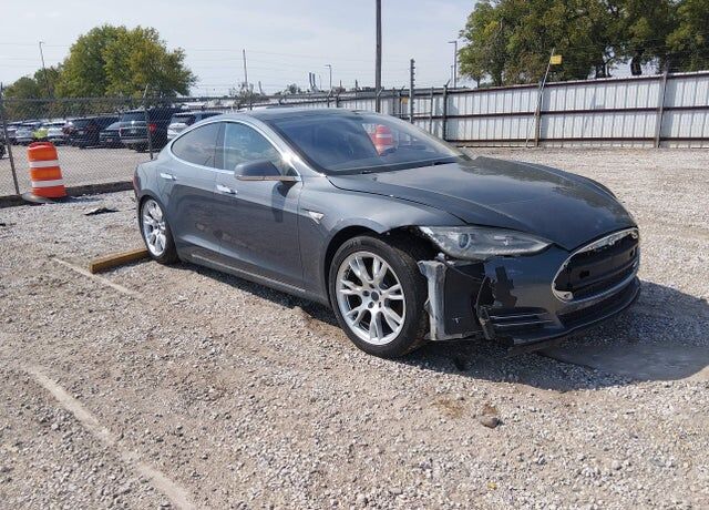 2013 TESLA Model S