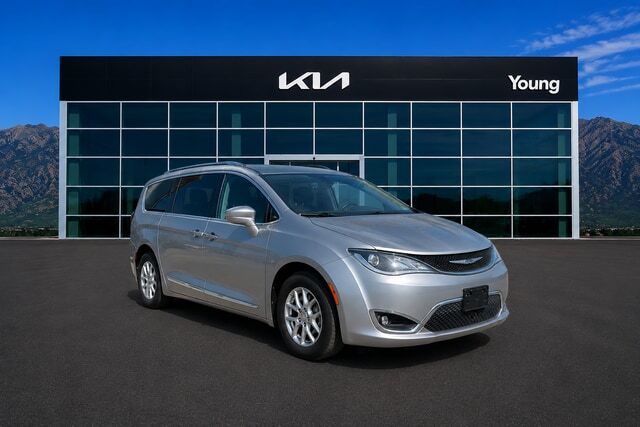 2020 CHRYSLER Pacifica