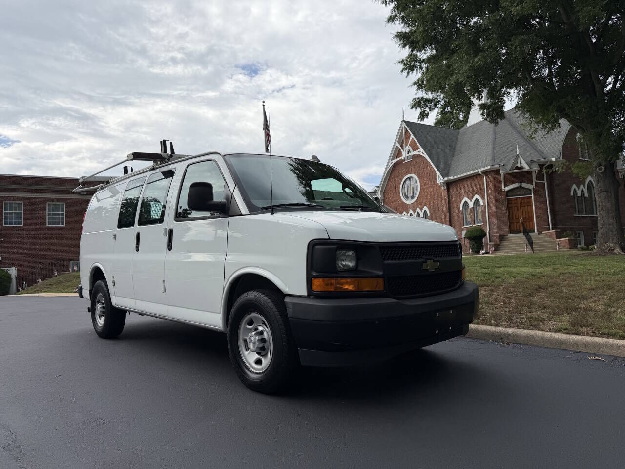 2017 CHEVROLET Express