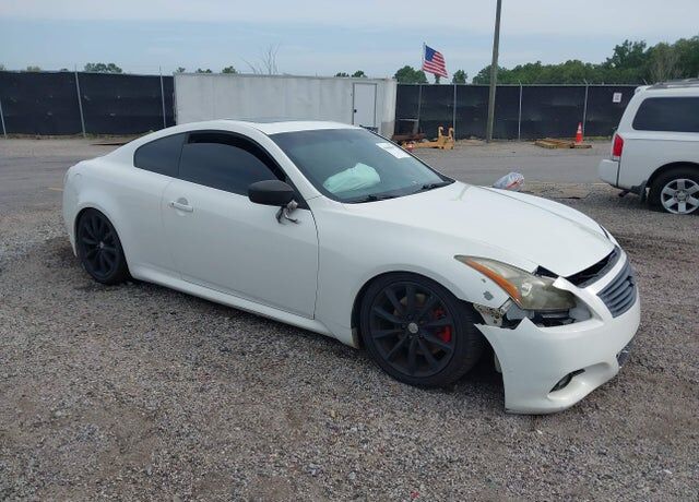 2011 INFINITI G37